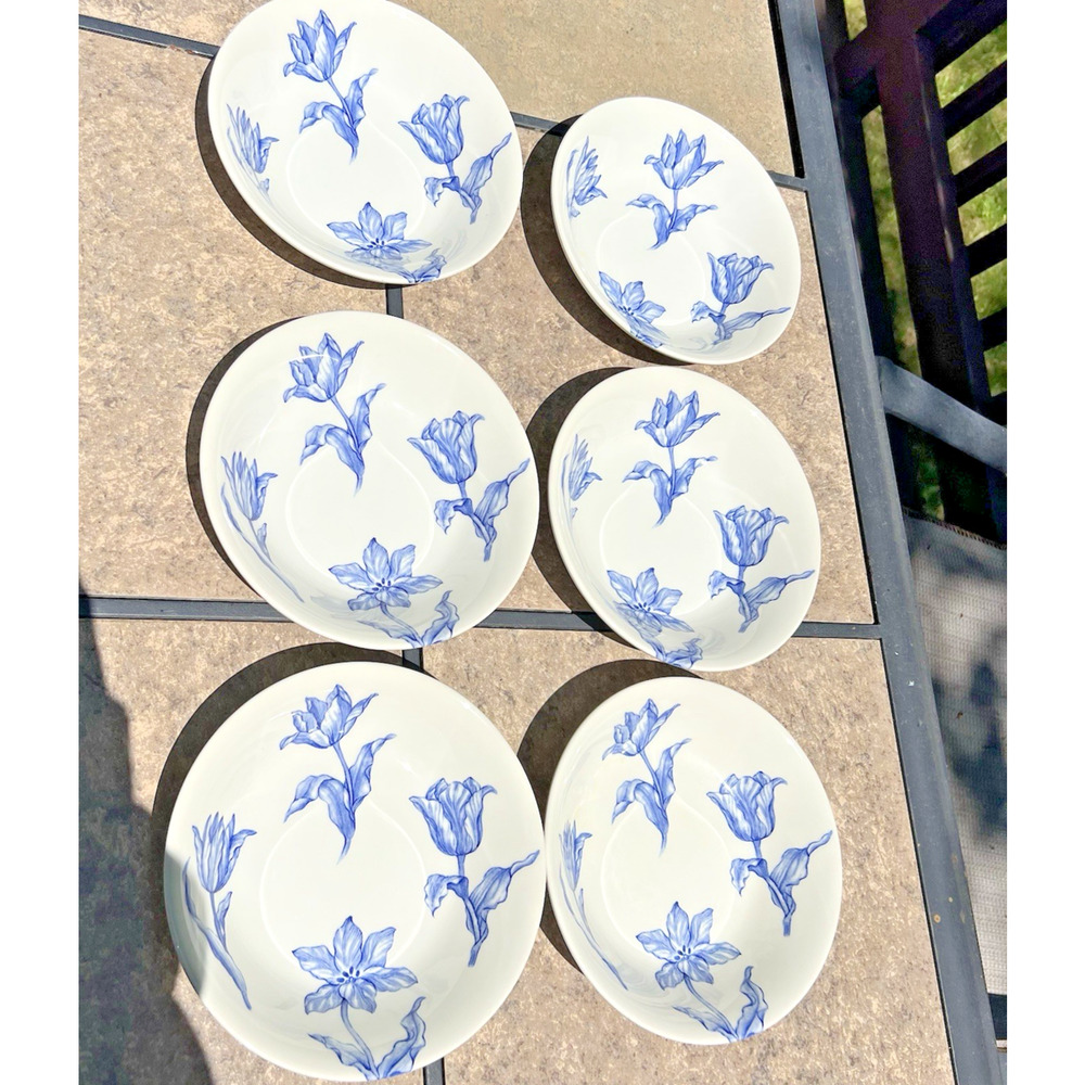 Royal Stafford Tulip Bowls Blue Floral Soup Cereal Earthenware Set of 6 England - Picture 9 of 9